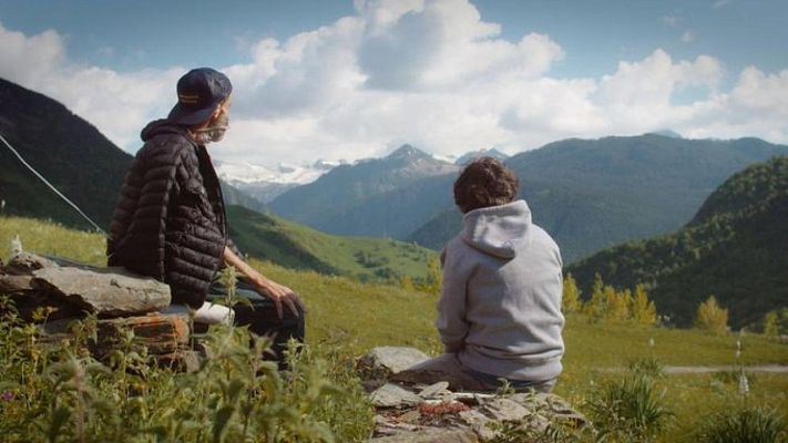 Telediario 1 - 'Eso que tú me das', el documental de Pau Donés y Jordi Évole, se ha presentado en el Festival de Málaga"