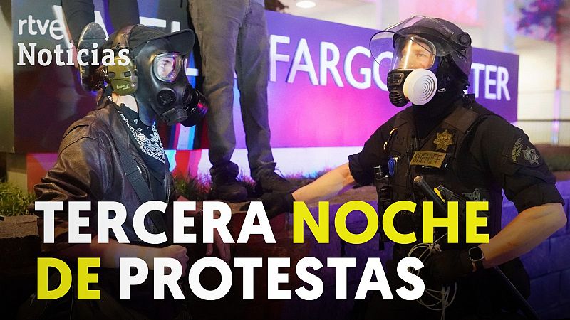 Tercera noche de protestas contra la violencia policial en Wisconsin