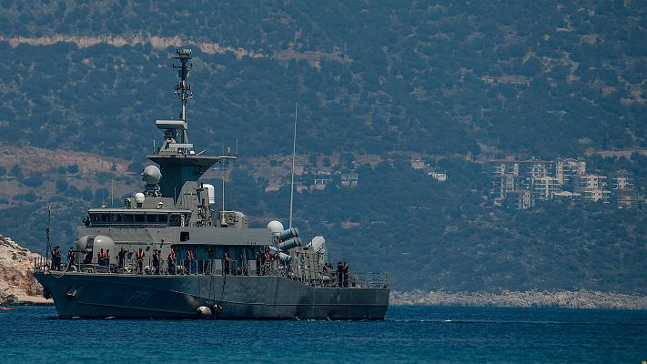 Telediario 1 - Grecia y Turquía inician maniobras militares en plena escalada de tensión por los yacimientos de gas del Mediterráneo