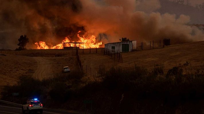 El incendio de Huelva tiene más de 4.000 hectáreas de perímetro y obliga a evacuar a unas 250 personas