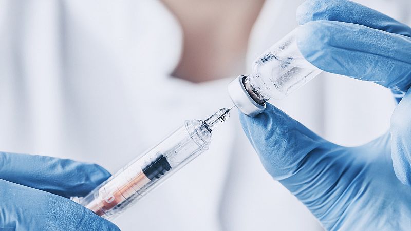 ¿Cuándo podría estar lista la vacuna española contra el coronavirus?