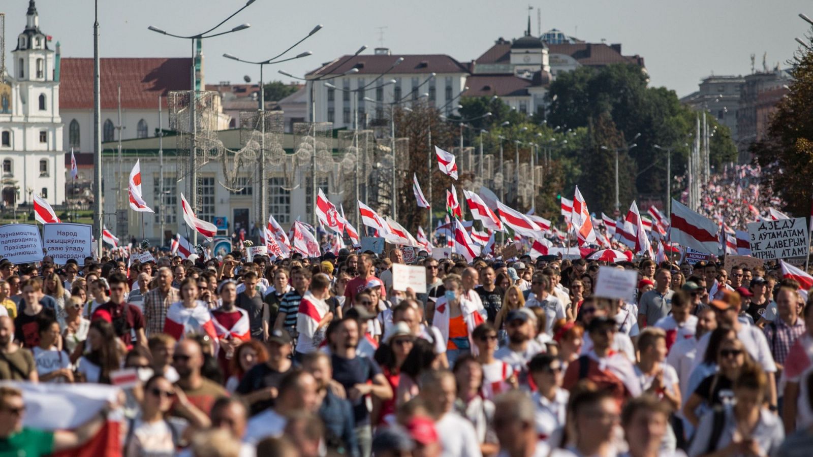 Nueva protesta masiva en Minsk para pedir la marcha de Lukashenko