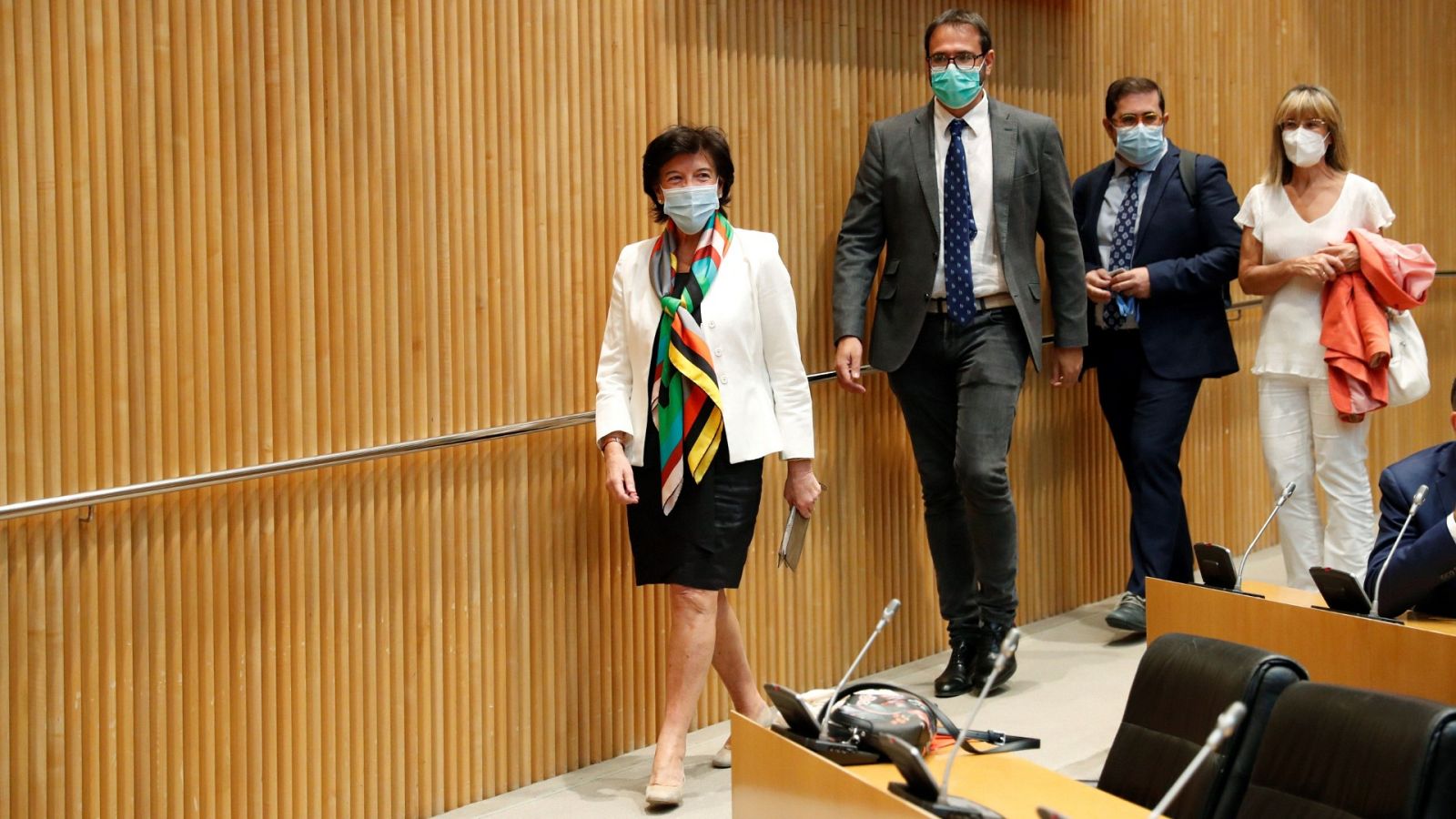 Celaá se defiende de las críticas por la vuelta al cole