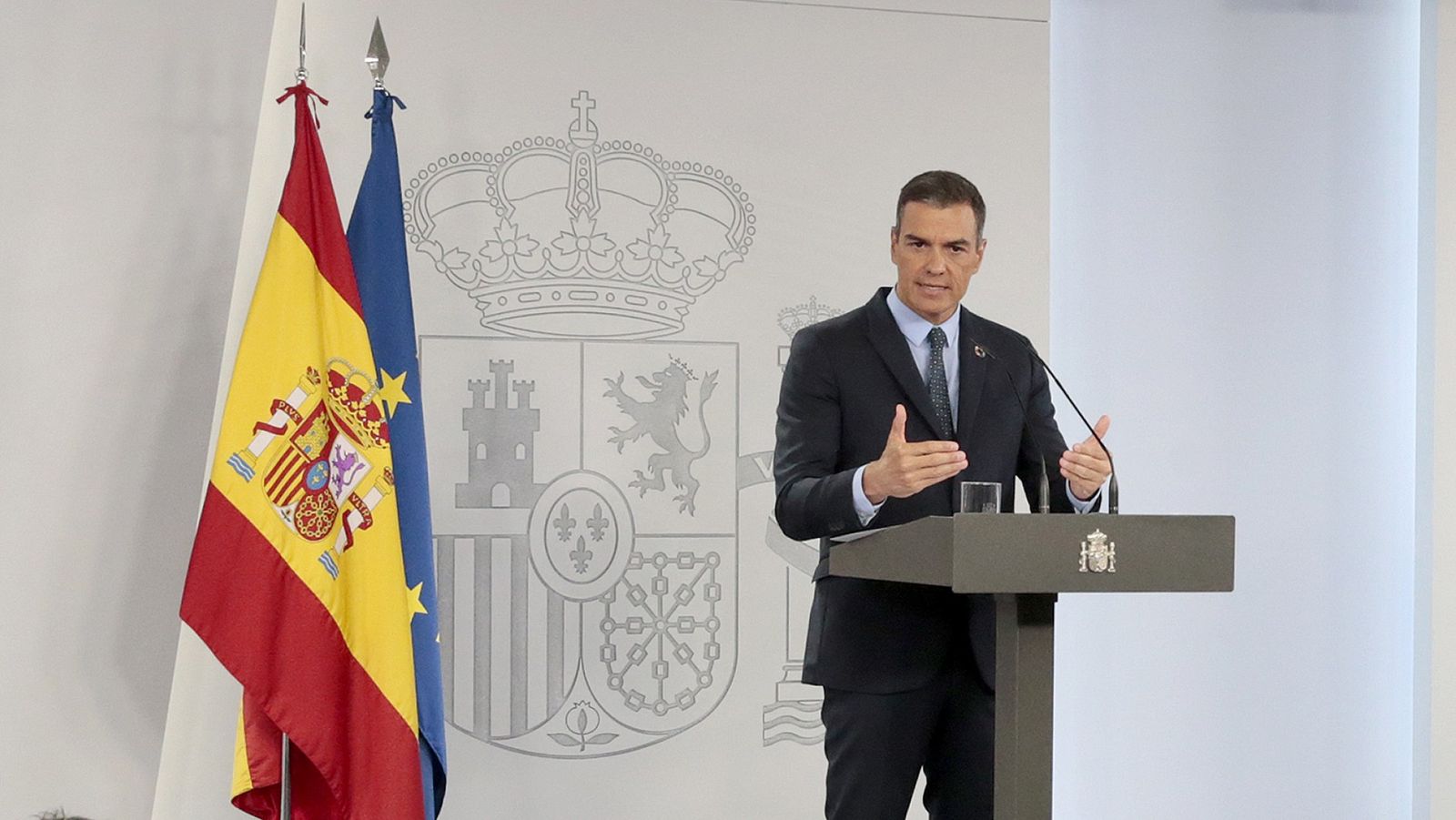 Sánchez: "Nos preocupa la evolución de la epidemia en Madrid"
