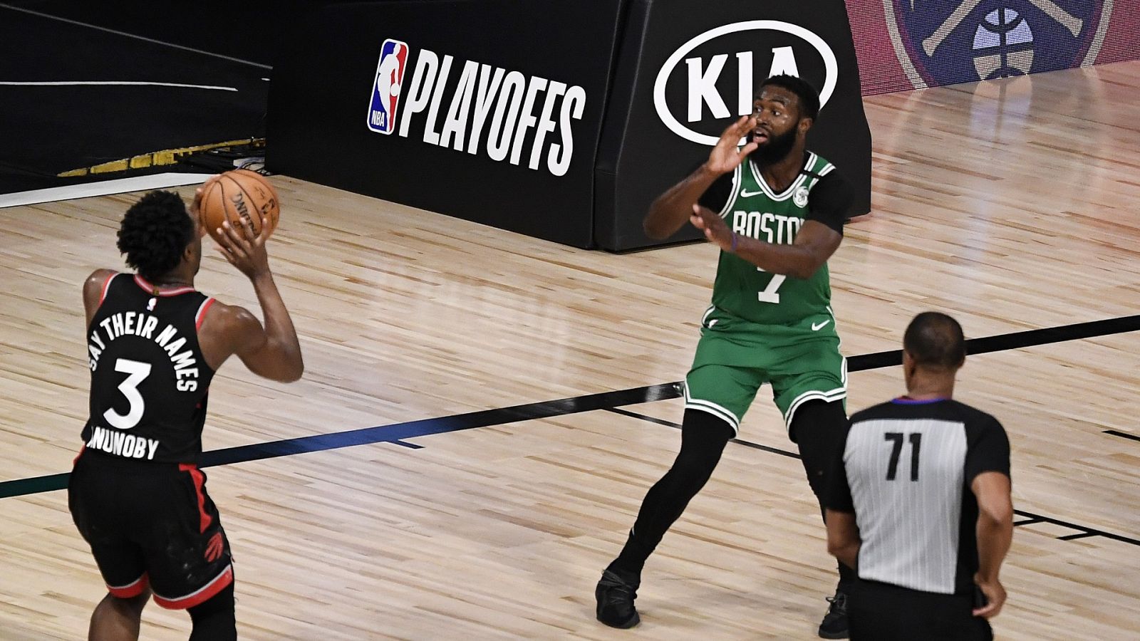 Los Raptors ganan a Celtics con un triple sobre la bocina