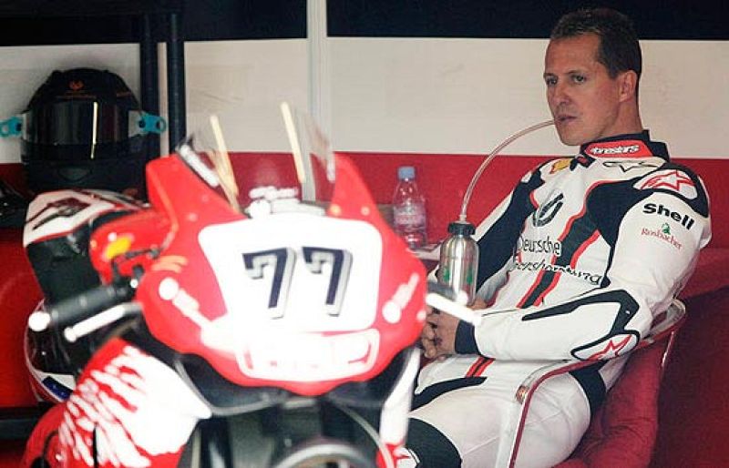 Schumacher se encuentra "muy frustrado y triste" por no poder competir en Valencia a causa de la lesión que sufrió al caerse de una moto.