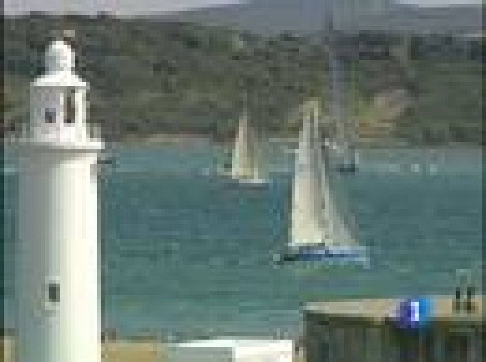 En Inglaterra se ha celebra la Fastnet Race, una clásica de vela en la que 300 embarcaciones recorren durante dos días 600 millas náuticas hasta llegar a Plymouth. El ganador ha sido Mike Slade.