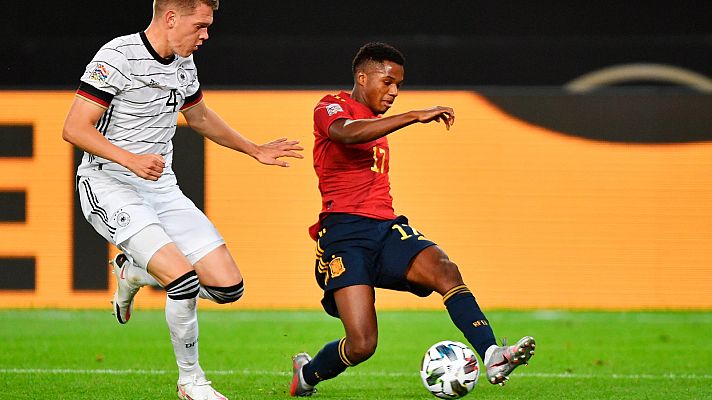 Telediario 1 - Ansu Fati, el futbolista que destacaba entre los niños de Herrera (Sevilla)