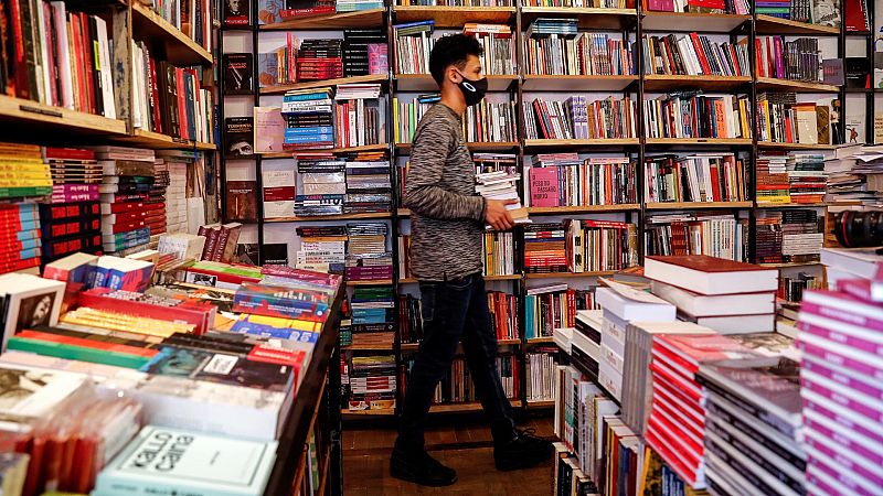 La pandemia condiciona también la reanudación de la actividad literaria