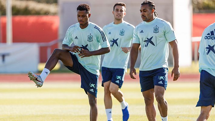 Telediario 1 - Adama Traoré podría debutar y elogios para Ansu Fati