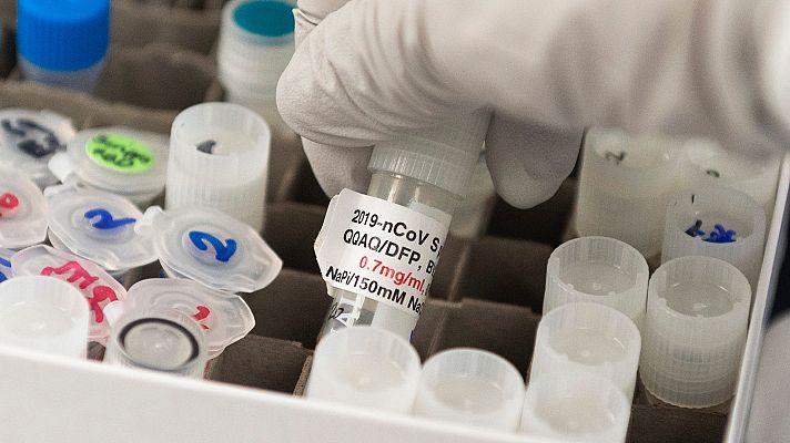 Telediario 1 - La ayuda de robots multiplica por 100 el análisis de pruebas PCR