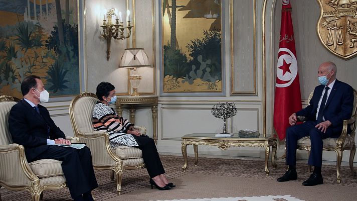 Telediario 1 - España ofrece al nuevo gobierno de Túnez ayuda contra las mafias migratorias