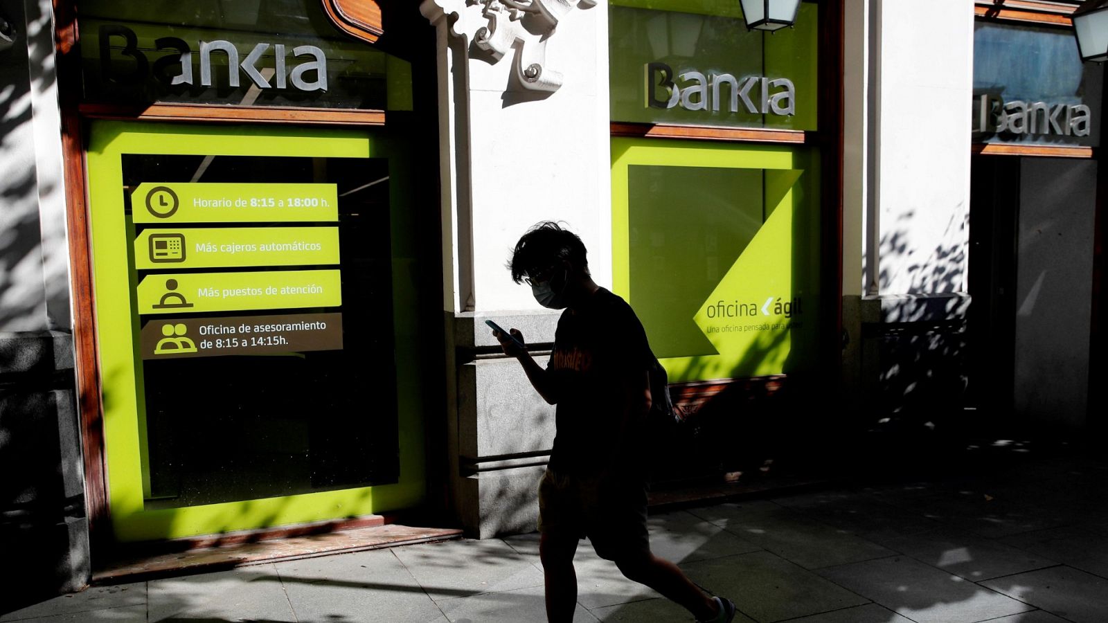 CaixaBank y Bankia abren la puerta a una nueva ola de fusiones bancarias