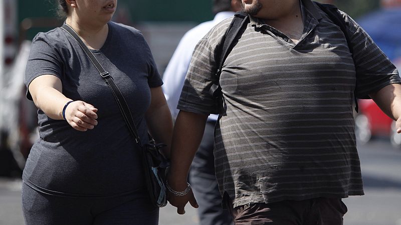 La adicción al azúcar y las grasas ha provocado una epidemia de obesidad y diabetes en México que aumenta la gravedad de los pacientes con coronavirus