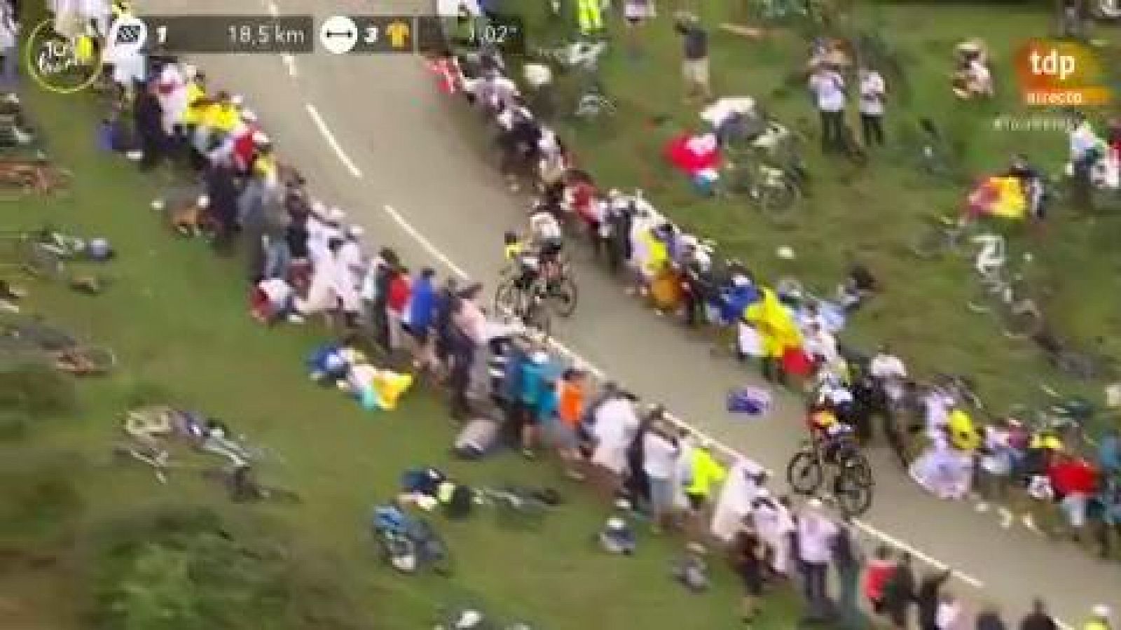 El enganchón entre Pogacar y Roglic en la Marie Blanque