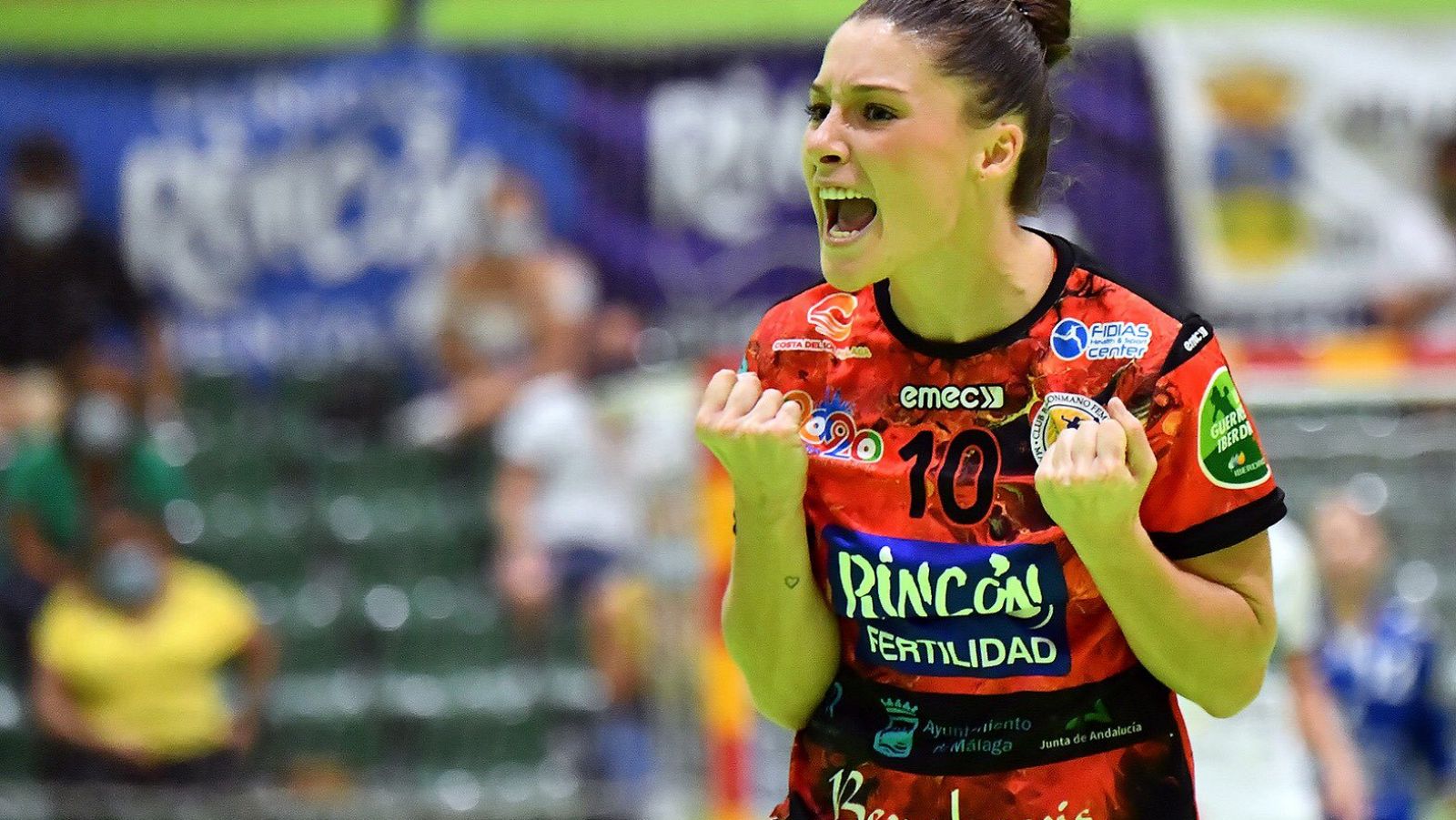 Así celebraron las malagueñas su primera Copa de la Reina