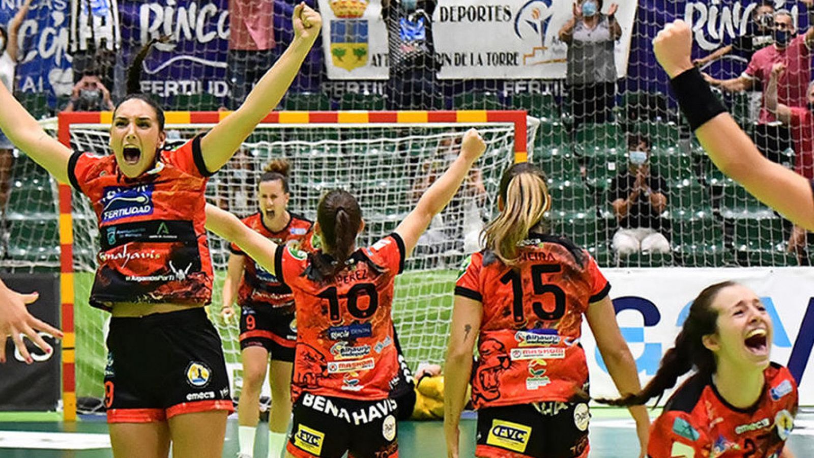 Las mejores imágenes de la final de la Copa de la Reina de balonmano