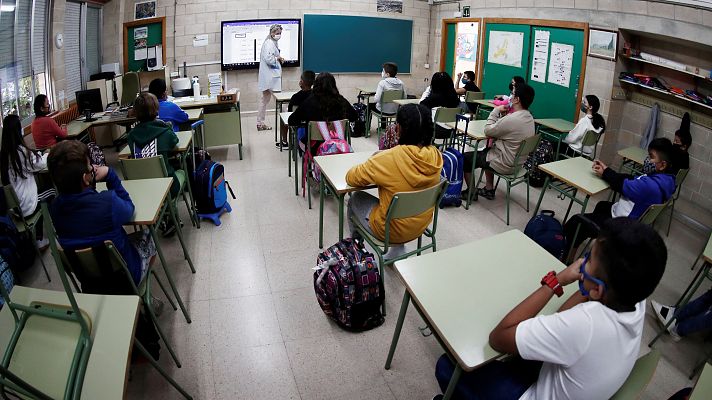 Telediario 1 - Ignacio de Blas, epidemiólogo: "El riesgo cero en las aulas no existe"