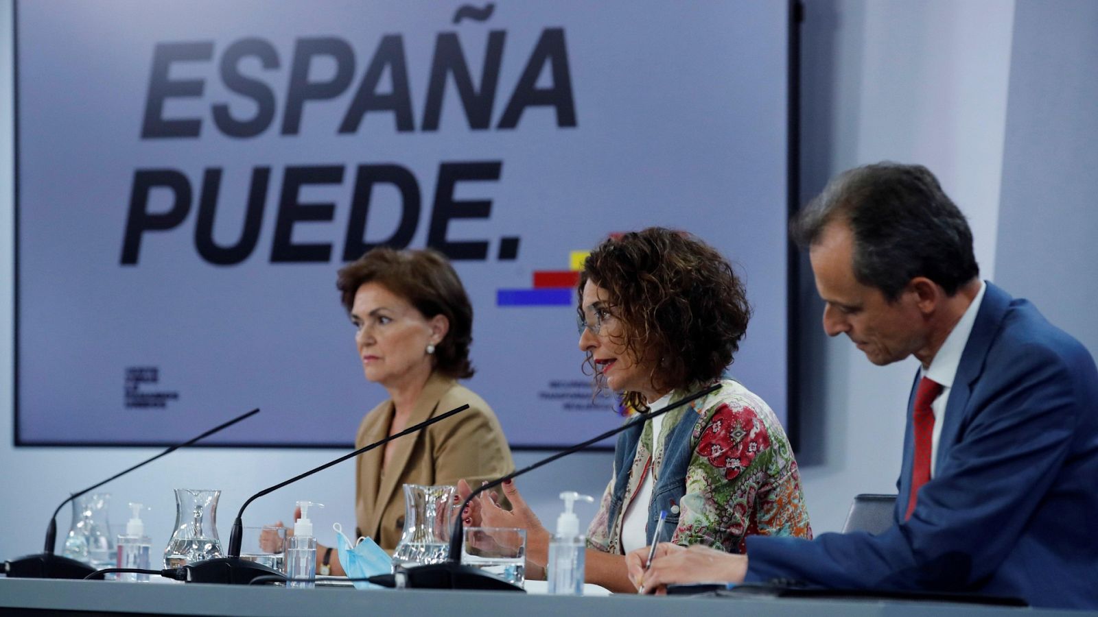 María Jesús Montero: "Las conversaciones entre Sánchez e Iglesias son privadas"