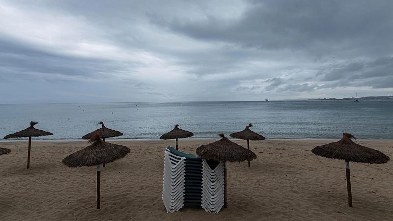 Chubascos y tormentas localmente fuertes en Baleares - Ver ahora