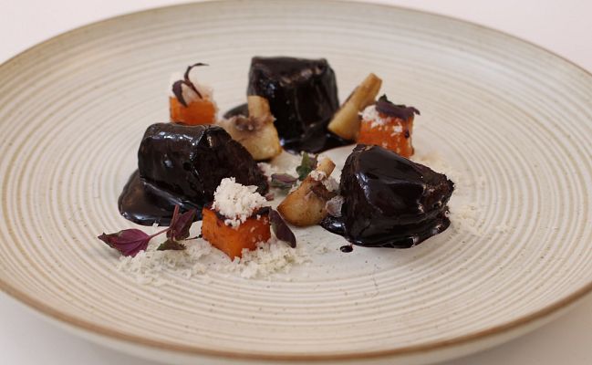 RTVE Cocina - Solomillo de ciervo en salsa de café, vino y cacao