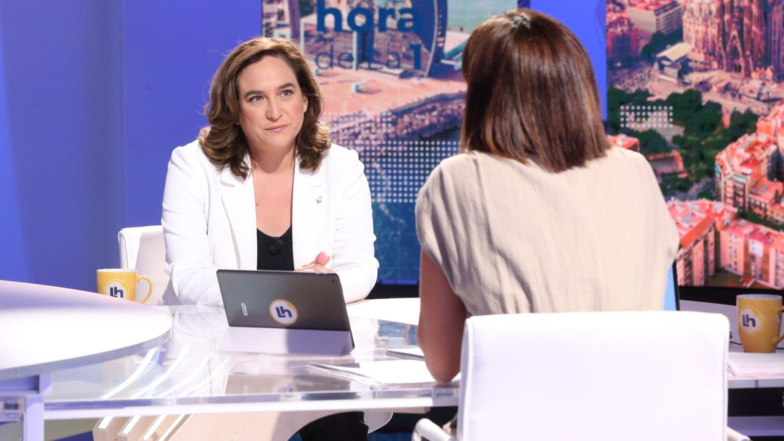 Colau cree "necesarias" unas nuevas elecciones ya en Cataluña y acusa a la Generalitat de "no gestionar"