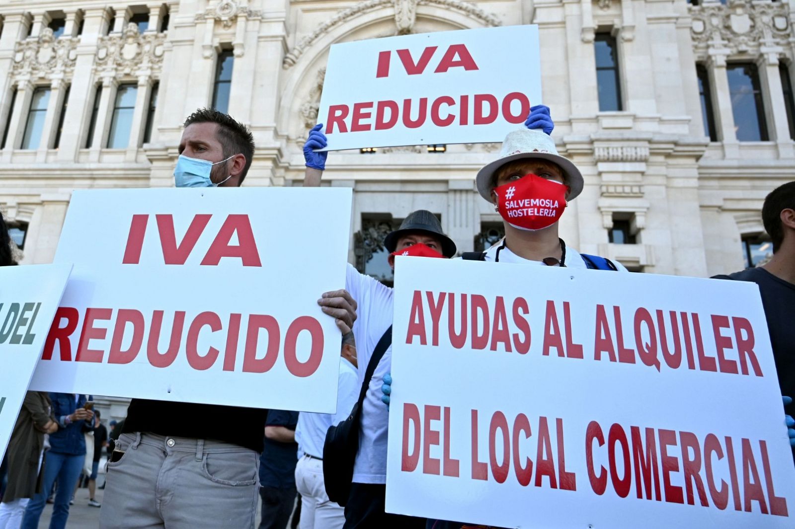 Los hosteleros piden medidas y una reunión con el Gobierno