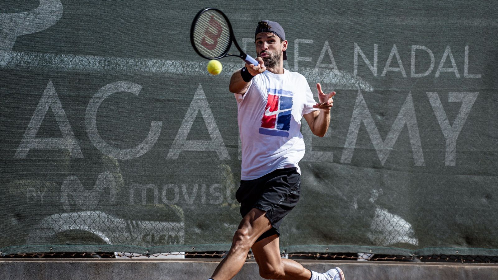 Dimitrov entrena con Nadal en su Academia de Mallorca - Tenis | Ver