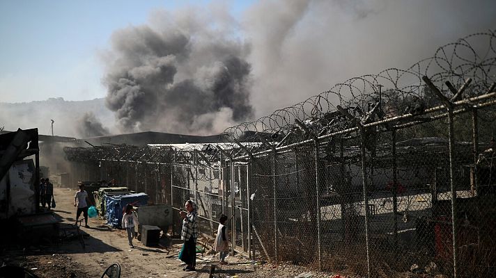 La tarde en 24h - Un incendio arrasa el campo de refugiados de Lesbos y deja a unas 4.000 personas sin hogar