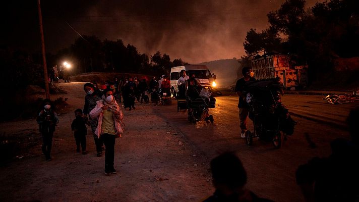 Telediario 1 - Un nuevo incendio vuelve a azotar el campo de refugiados de Lesbos