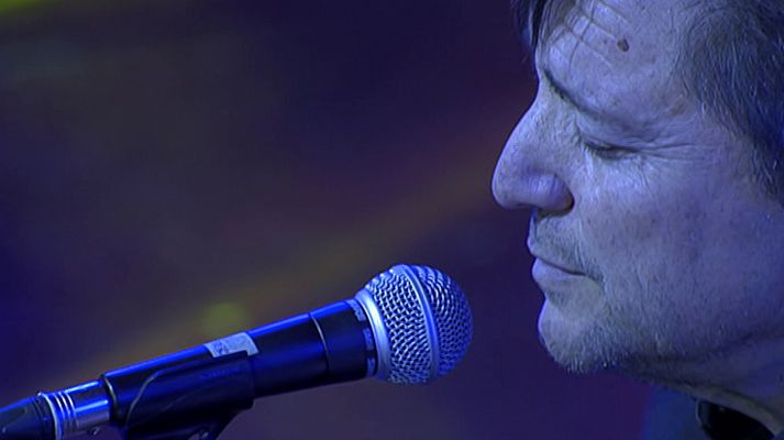 Las noches del Monumental - Música enamorada / Paco Ortega