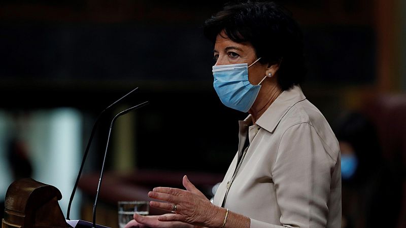 Celaá: "Hemos de decidir mantener la salud de toda la comunidad educativa como prioritaria"