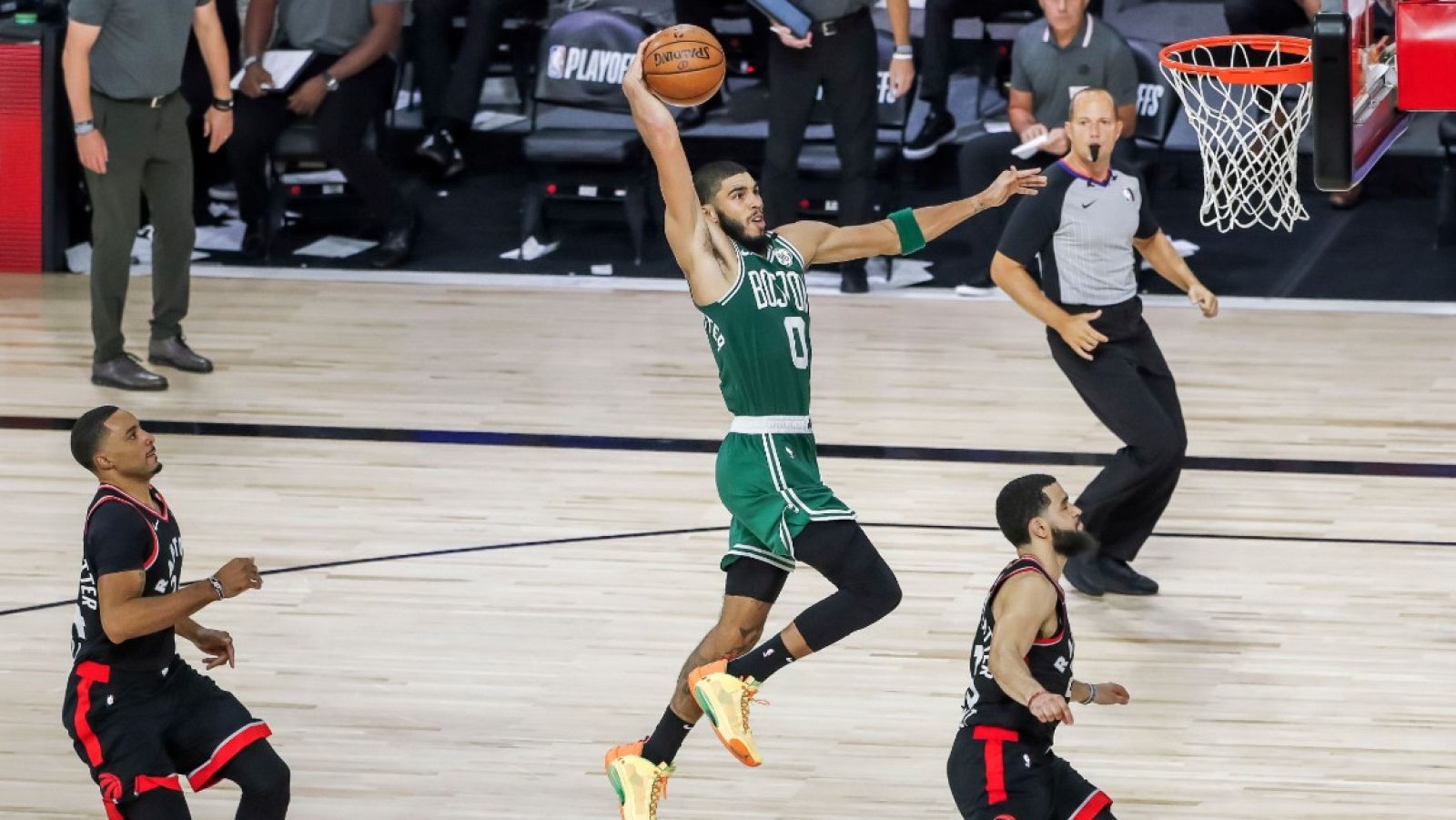 Las 5 mejores jugadas de la jornada en la NBA