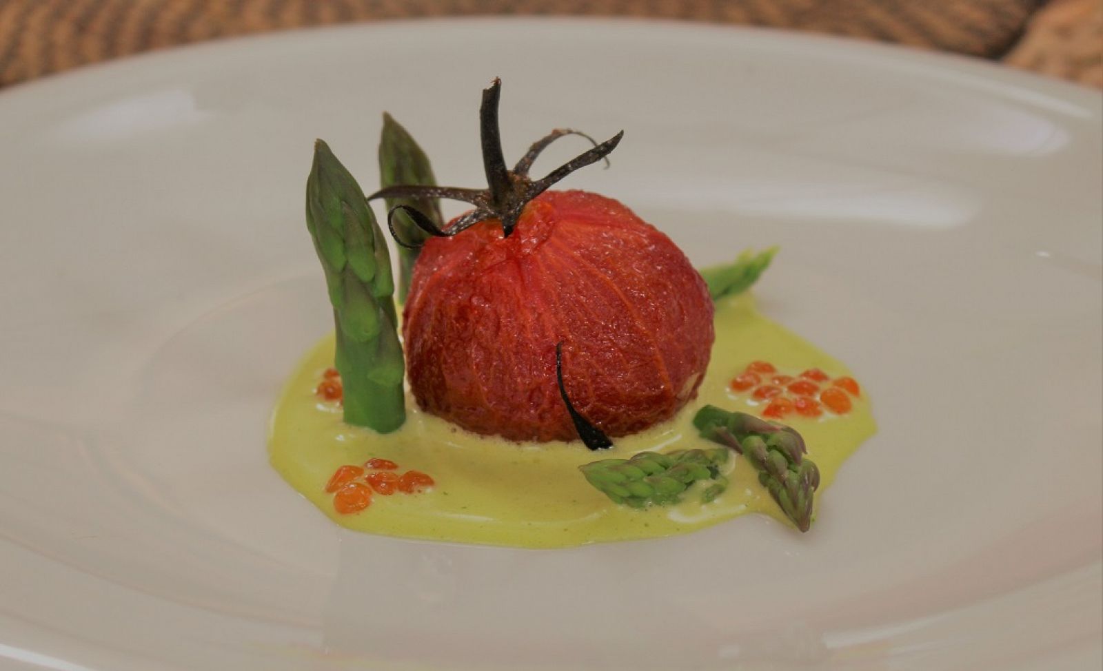 Tomate seco con muselina de espárragos | Ver