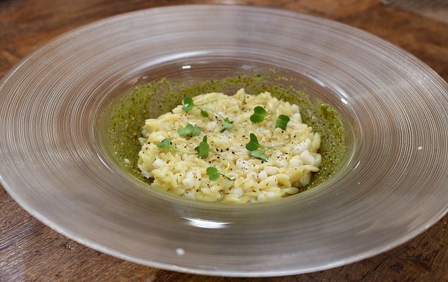 Puntalettes con calamares y pesto 