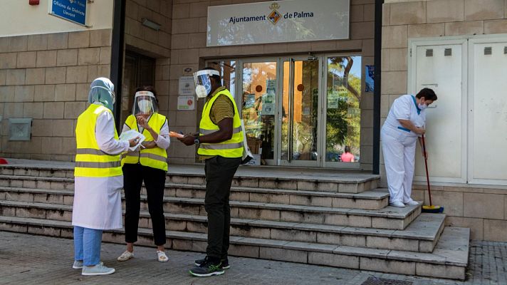 Telediario 1 - El ritmo de contagios de coronavirus se estabiliza, mientras crece la incertidumbre por la vuelta al cole y al trabajo