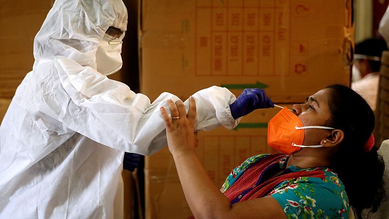 Seis meses de la pandemia de la COVID-19: de 120.000 contagios a más de 28 millones