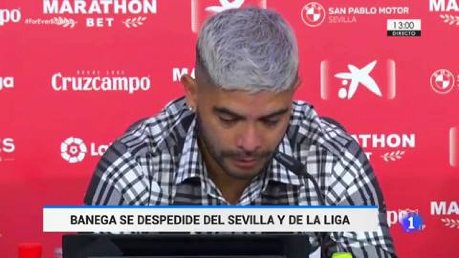 Fútbol | Ever Banega, emocionado, se despide del Sevilla y La Liga
