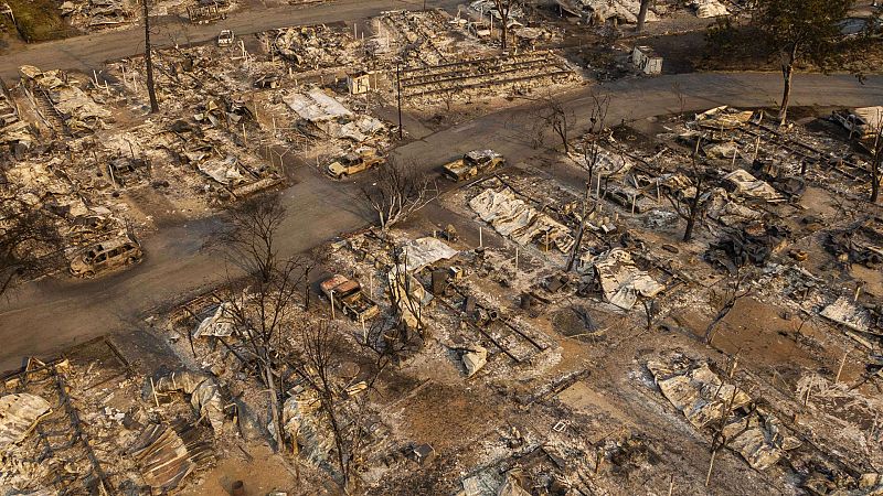 El fuego en la costa oeste de EE.UU. deja decenas de muertos y desaparecidos