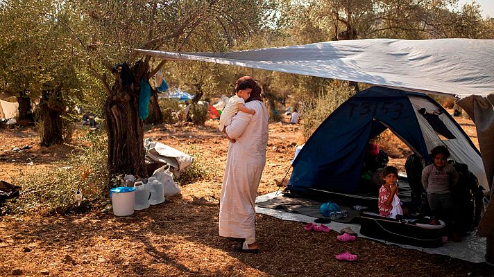 Telediario 1 - Grecia: Abren un nuevo campo provisional para los refugiados en Lesbos