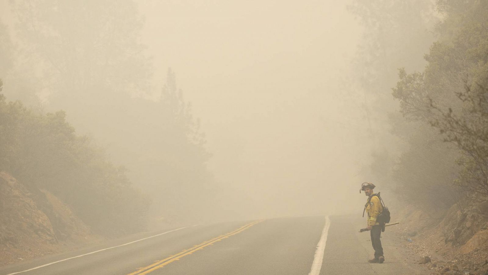 EE.UU. | El humo tóxico generado por los incendios cubre la costa oeste de Estados Unidos