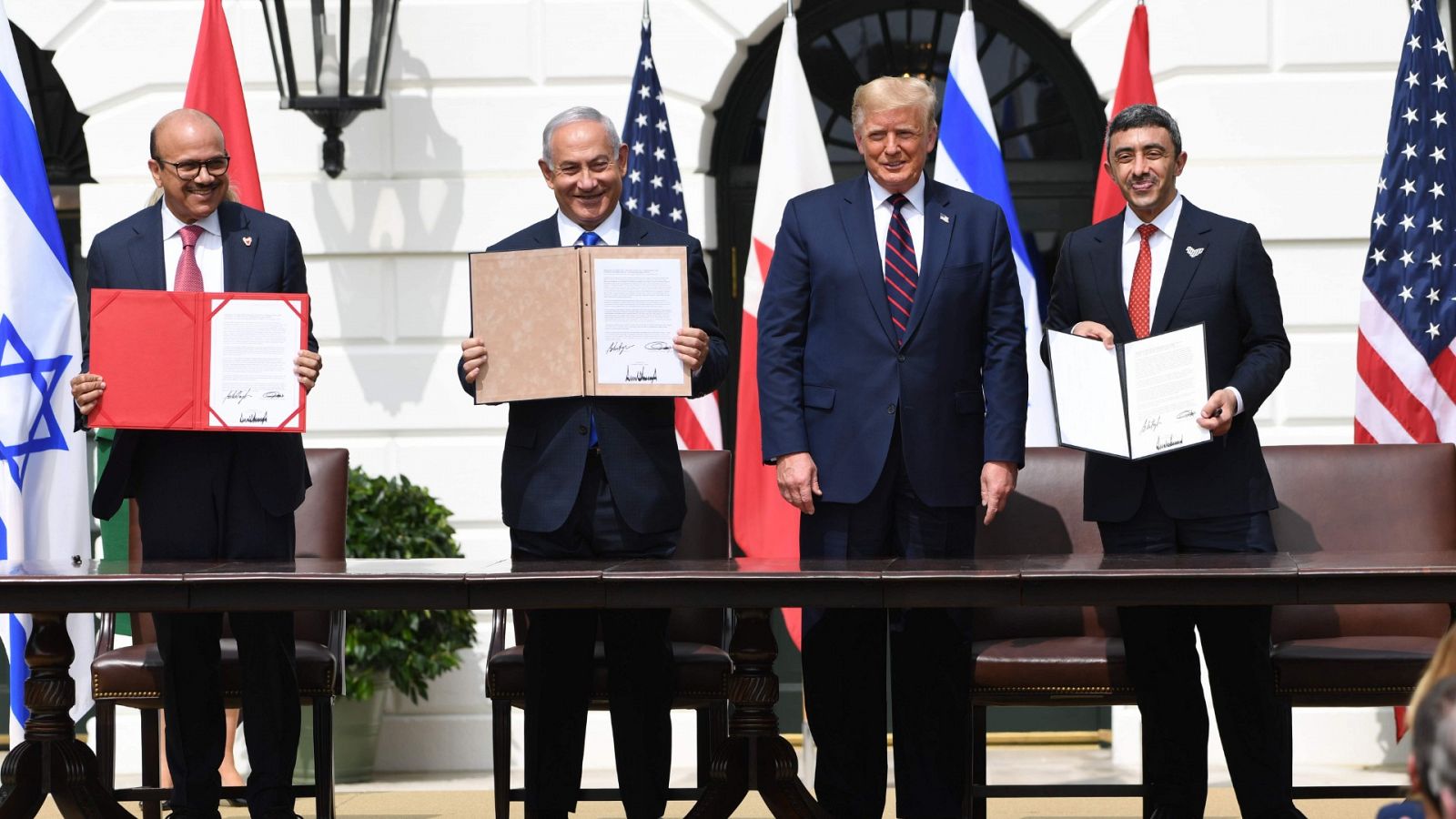 Israel, Emiratos Árabes Unidos y Baréin firman los Acuerdos de Abraham en la Casa Blanca - RTVE.es
