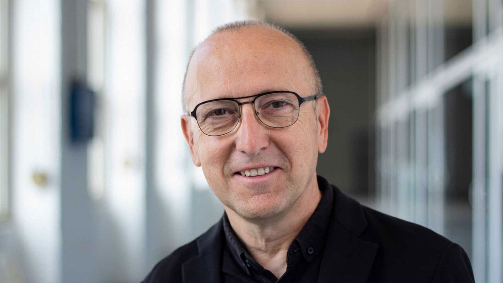 Página 2 - Rosa Montero, Juan Rada, Mayka Navarro  - ver ahora