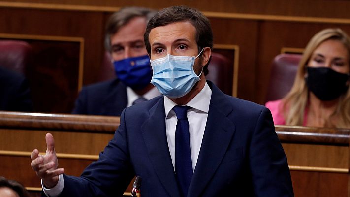 Informativo 24h - Casado echa en cara los "recortes" a Sánchez, que contesta: "Lo único que hay que recortar es la corrupción del PP"