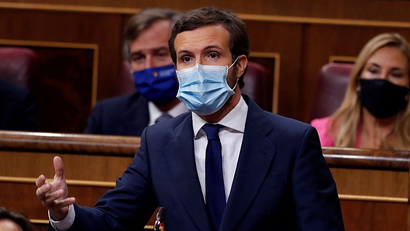 Casado echa en cara los "recortes" a Sánchez, que contesta: "Lo único que hay que recortar es la corrupción del PP"