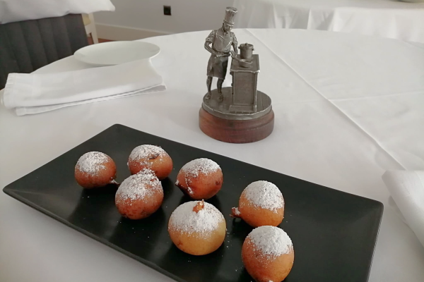 RTVE Cocina - Chocolate frito con crujiente de almendras