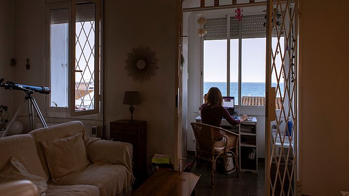 Telediario 1 - Aumentan las entrevistas laborales 'on line'