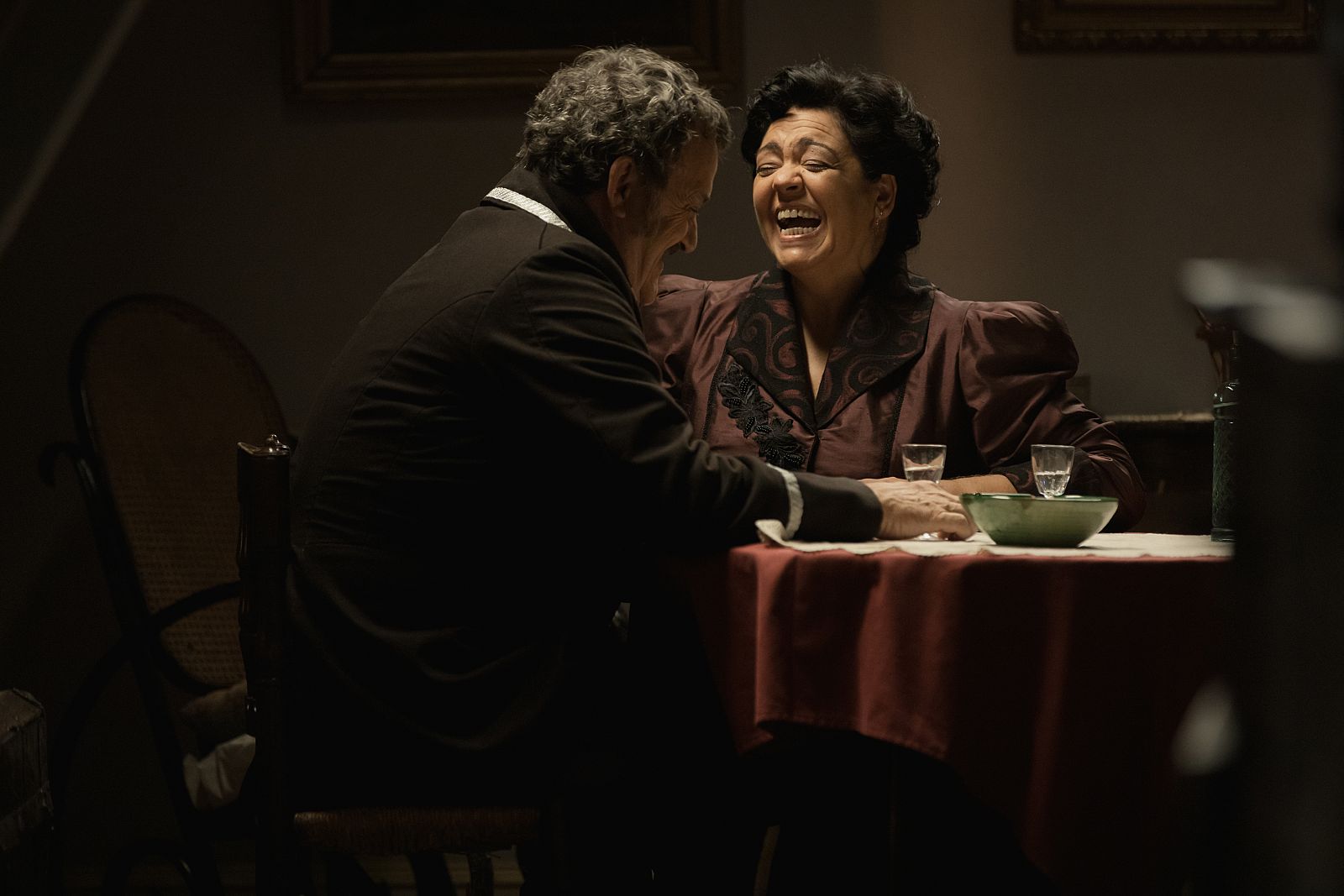 La historia de amor de Arantxa y Cesáreo - Acacias 38 | Ver