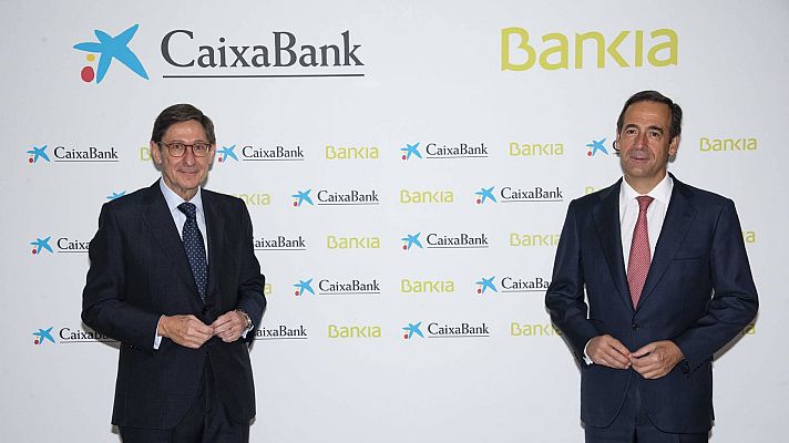 Telediario 1 - La fusión CaixaBank-Bankia se completará en 2021 y el Estado tendrá una participación del 16 %
