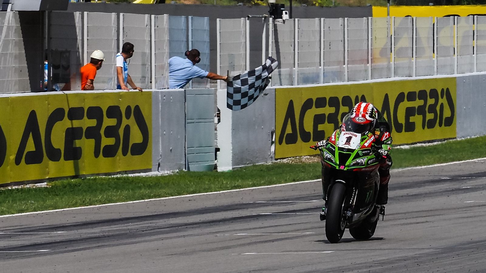 Ronda de Cataluña: Lo mejor de la Carrera 1, victoria para Rea